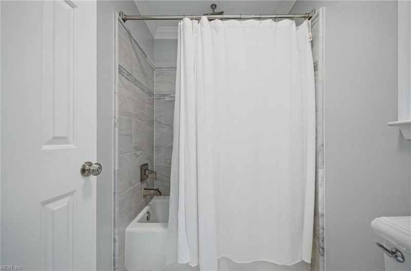 Photo 35 of 50 residential for sale in Virginia Beach virginia