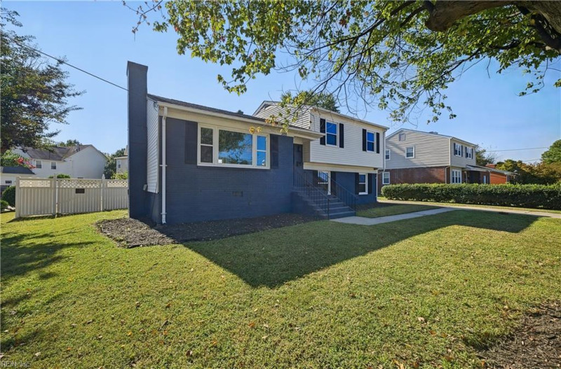 Photo 2 of 38 residential for sale in Hampton virginia