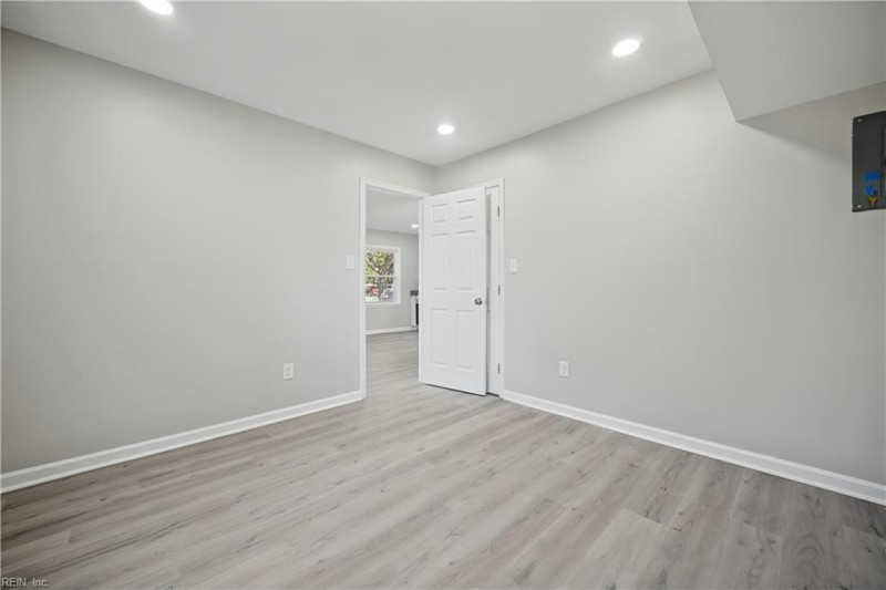 Photo 24 of 38 residential for sale in Hampton virginia