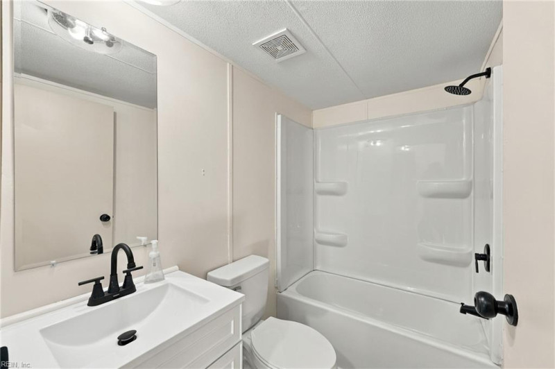 Photo 26 of 33 residential for sale in Elizabeth City virginia