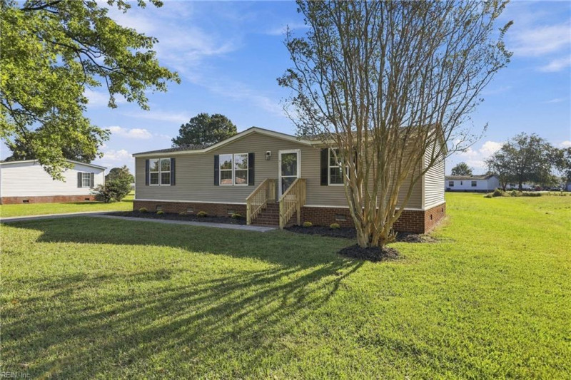 Photo 3 of 33 residential for sale in Elizabeth City virginia