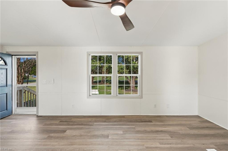 Photo 8 of 33 residential for sale in Elizabeth City virginia