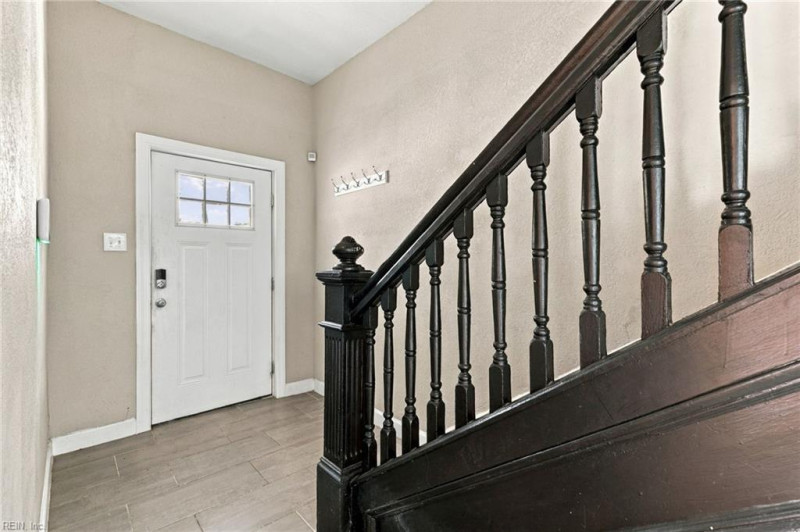 Photo 13 of 22 residential for sale in Newport News virginia