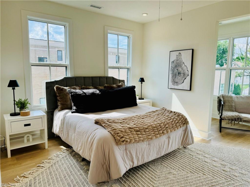 Photo 28 of 45 residential for sale in Norfolk virginia