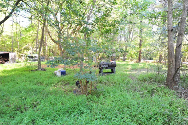 Photo 17 of 33 residential for sale in Chesapeake virginia