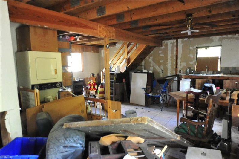 Photo 22 of 33 residential for sale in Chesapeake virginia