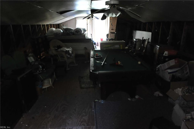 Photo 27 of 33 residential for sale in Chesapeake virginia