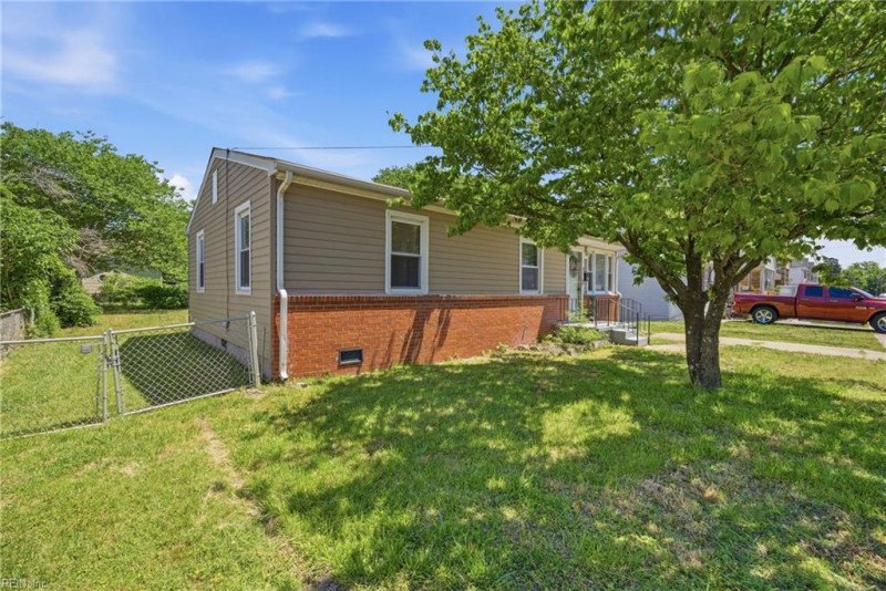 Photo 35 of 47 residential for sale in Norfolk virginia Photo 35 of 47 residential for sale in Norfolk virginia