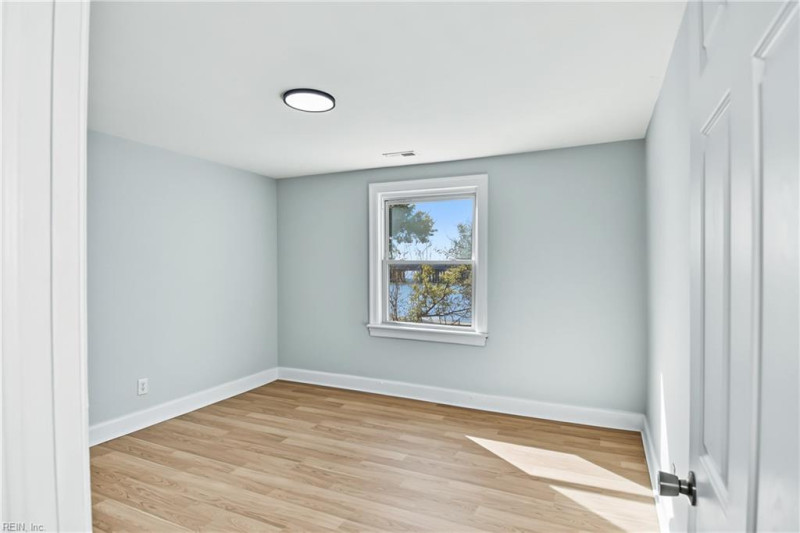 Photo 35 of 50 residential for sale in Norfolk virginia Photo 35 of 50 residential for sale in Norfolk virginia