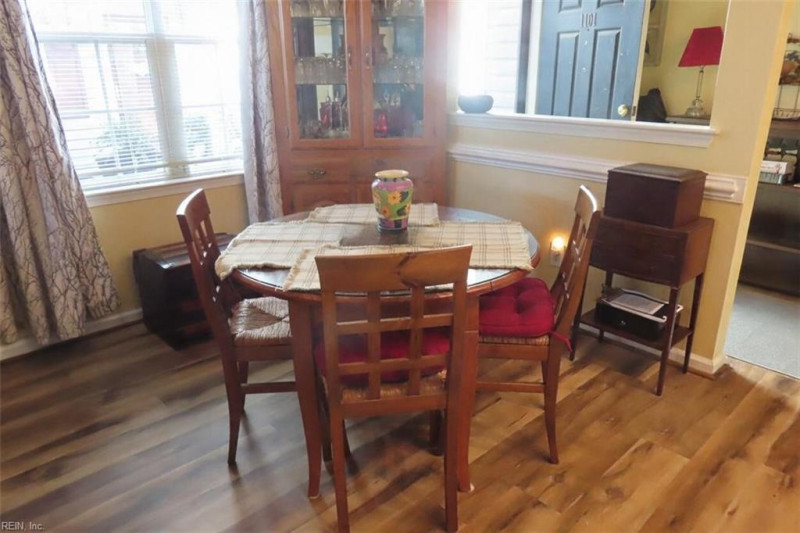 Photo 11 of 18 residential for sale in Portsmouth virginia