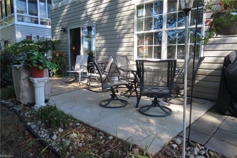 Photo 5 of 18 residential for sale in Portsmouth virginia