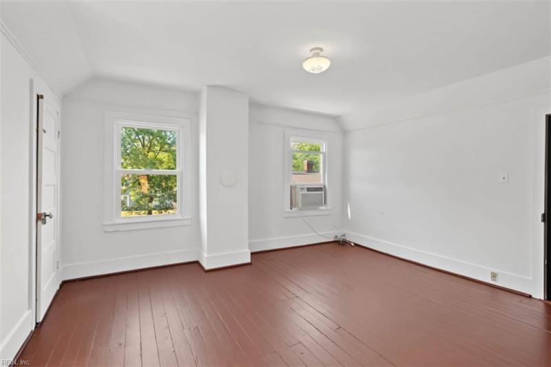 Photo 33 of 50 residential for sale in Sussex County virginia