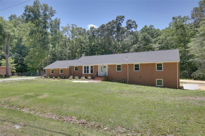 Photo 3 of 39 residential for sale in York County virginia Photo 3 of 39 residential for sale in York County virginia