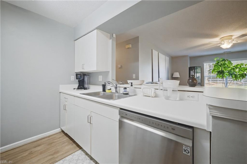 Photo 15 of 50 residential for sale in Virginia Beach virginia