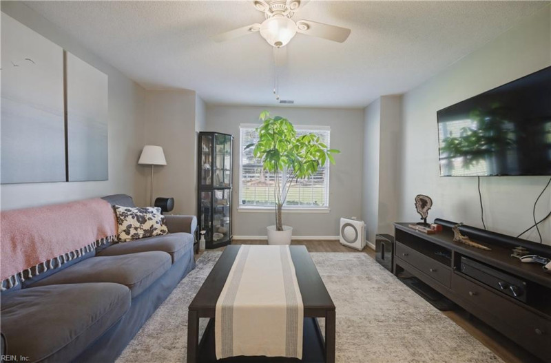 Photo 3 of 50 residential for sale in Virginia Beach virginia