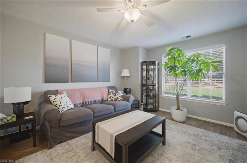 Photo 4 of 50 residential for sale in Virginia Beach virginia