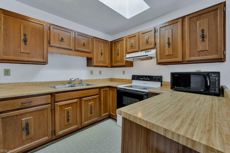 Photo 11 of 38 residential for sale in Norfolk virginia Photo 11 of 38 residential for sale in Norfolk virginia