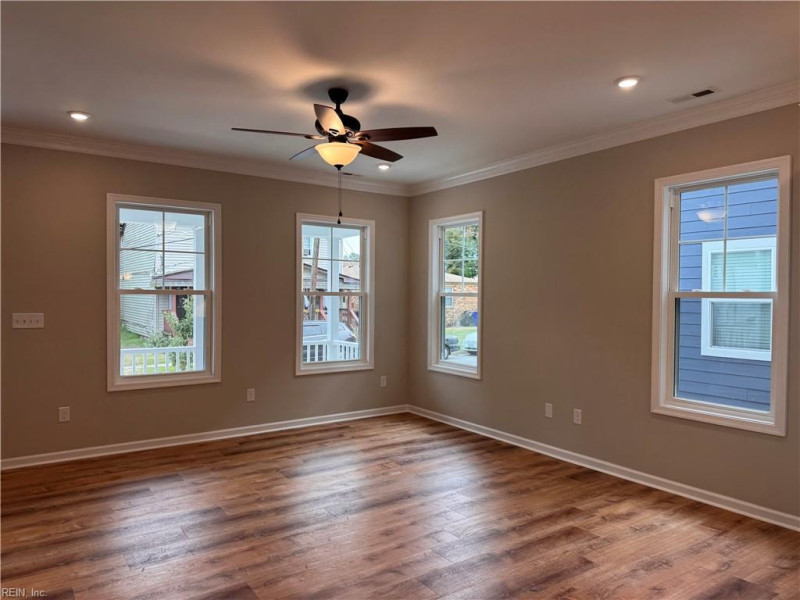 Photo 6 of 18 residential for sale in Norfolk virginia