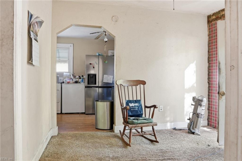 Photo 9 of 10 residential for sale in Norfolk virginia