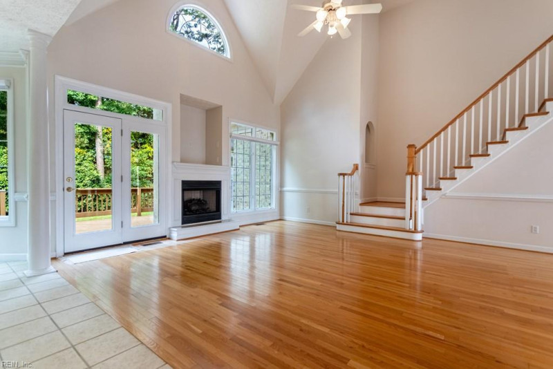 Photo 12 of 50 residential for sale in York County virginia