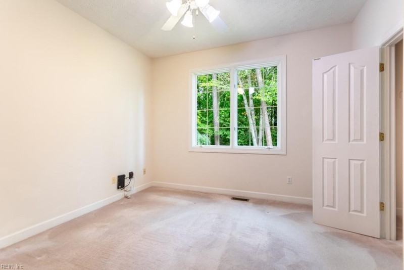 Photo 22 of 50 residential for sale in York County virginia