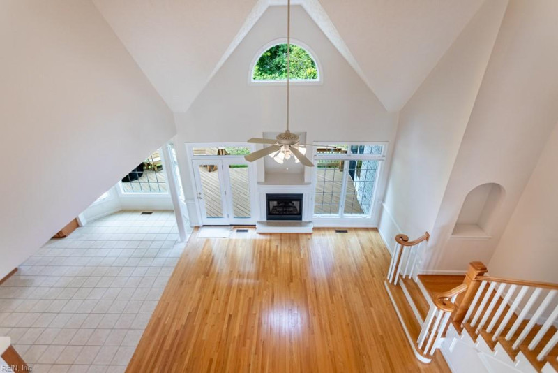Photo 31 of 50 residential for sale in York County virginia