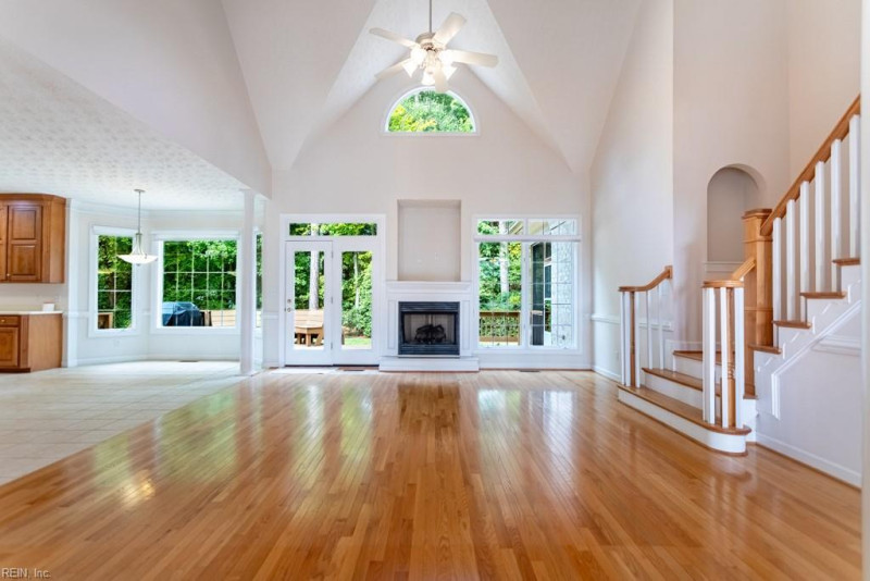 Photo 9 of 50 residential for sale in York County virginia
