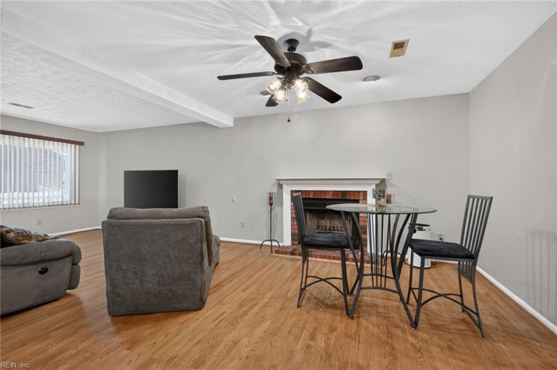 Photo 10 of 35 residential for sale in Hampton virginia