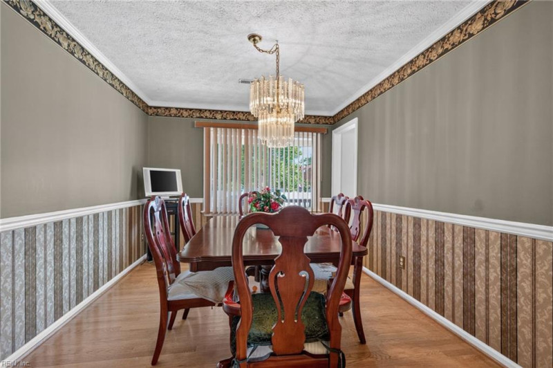 Photo 15 of 35 residential for sale in Hampton virginia