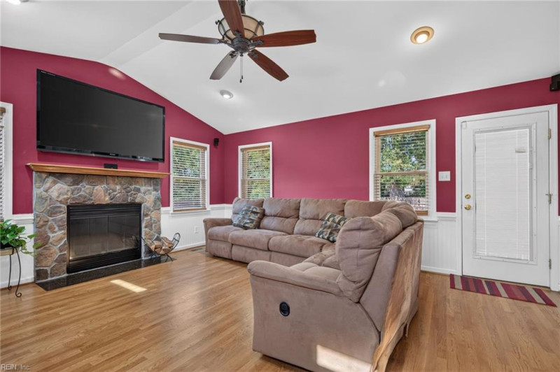 Photo 21 of 35 residential for sale in Hampton virginia