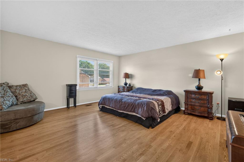 Photo 27 of 35 residential for sale in Hampton virginia