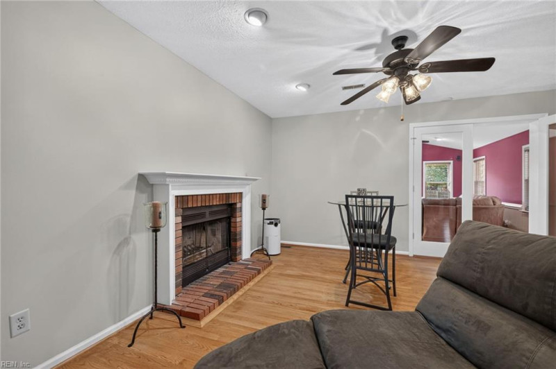 Photo 9 of 35 residential for sale in Hampton virginia