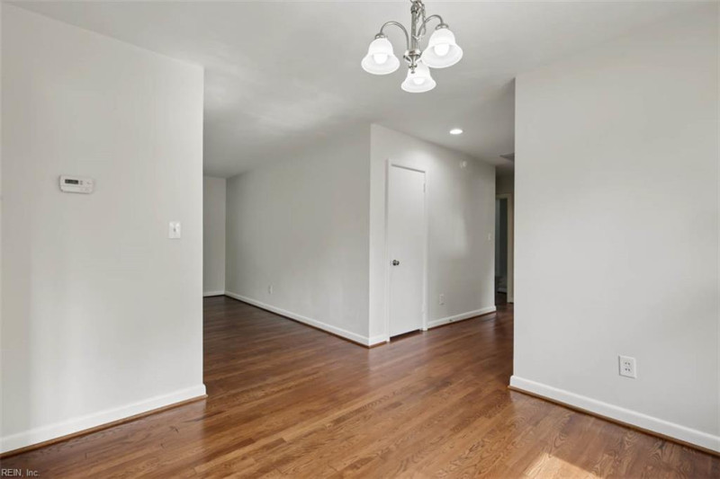 Photo 14 of 36 residential for sale in Newport News virginia