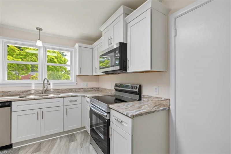Photo 20 of 36 residential for sale in Newport News virginia