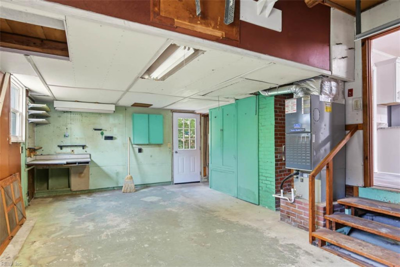 Photo 22 of 36 residential for sale in Newport News virginia