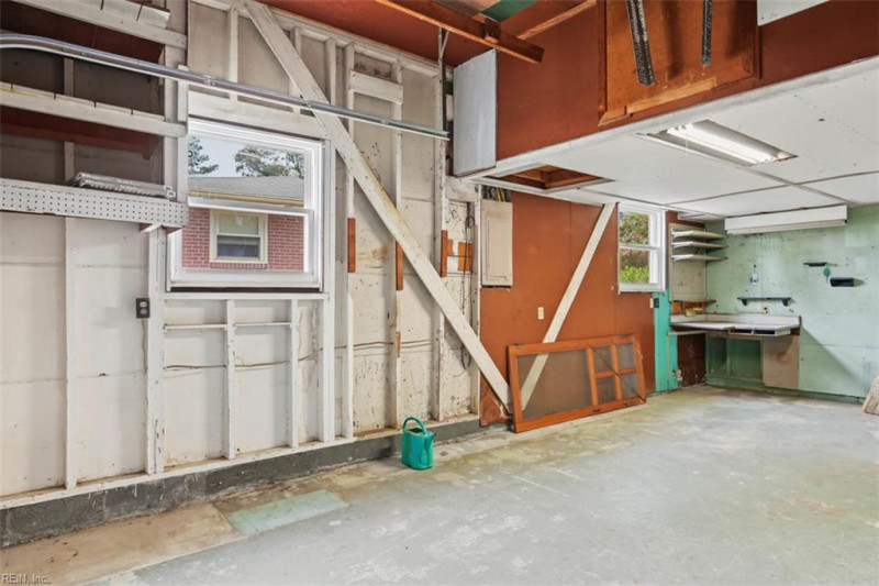 Photo 23 of 36 residential for sale in Newport News virginia