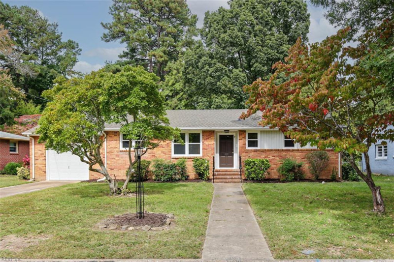 Photo 3 of 36 residential for sale in Newport News virginia