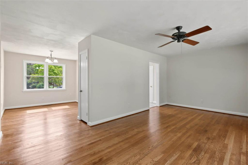 Photo 9 of 36 residential for sale in Newport News virginia