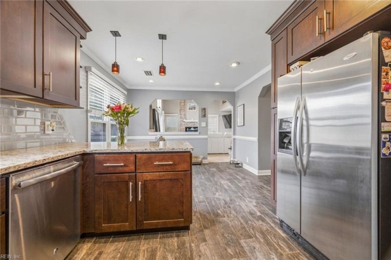 Photo 12 of 27 residential for sale in Virginia Beach virginia