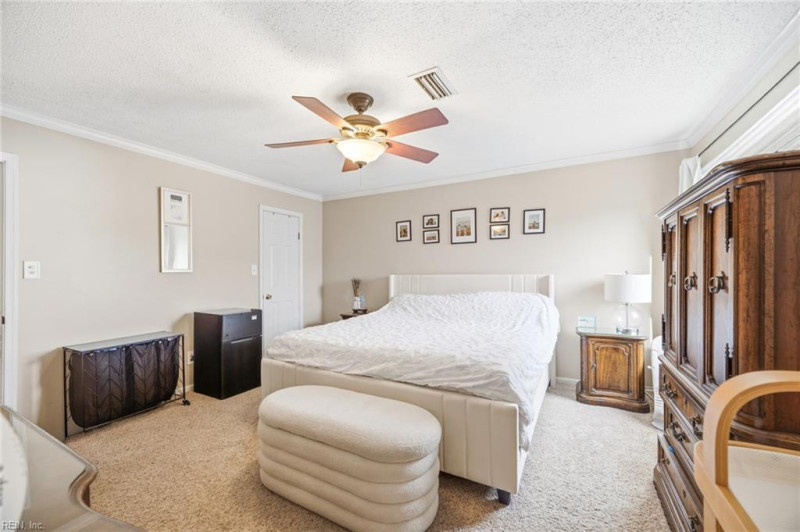 Photo 18 of 27 residential for sale in Virginia Beach virginia