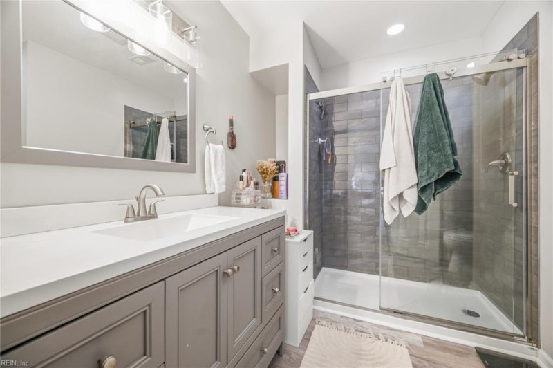 Photo 19 of 27 residential for sale in Virginia Beach virginia