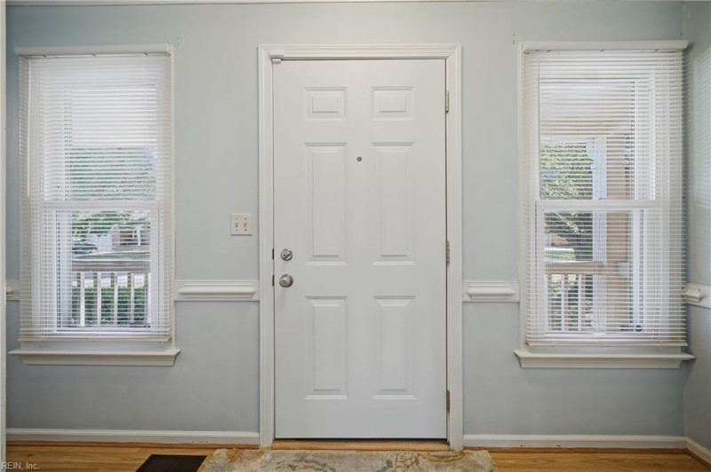 Photo 4 of 35 residential for sale in Chesapeake virginia Photo 4 of 35 residential for sale in Chesapeake virginia