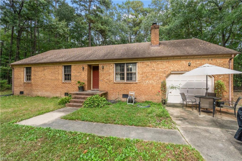 Photo 1 of 32 residential for sale in Chesapeake virginia