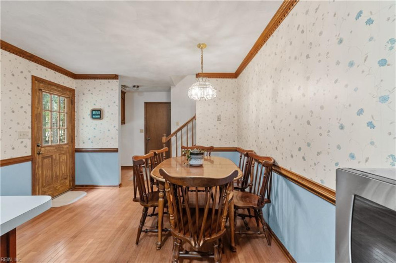 Photo 10 of 32 residential for sale in Chesapeake virginia