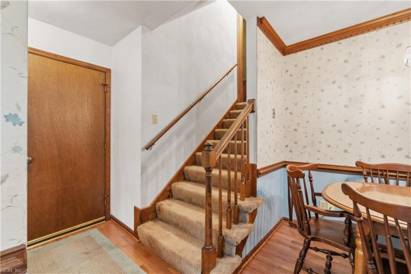Photo 11 of 32 residential for sale in Chesapeake virginia