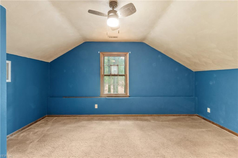 Photo 23 of 32 residential for sale in Chesapeake virginia