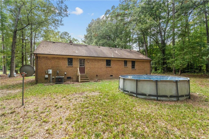 Photo 26 of 32 residential for sale in Chesapeake virginia