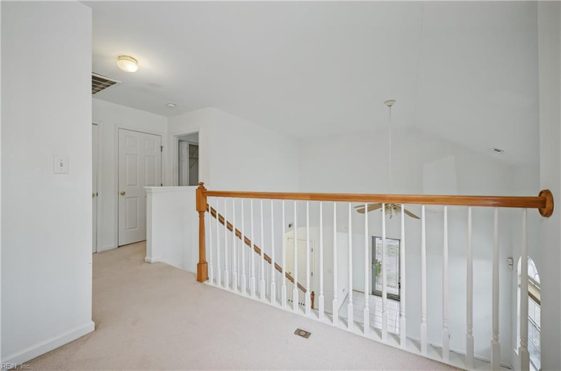 Photo 18 of 36 residential for sale in Hampton virginia