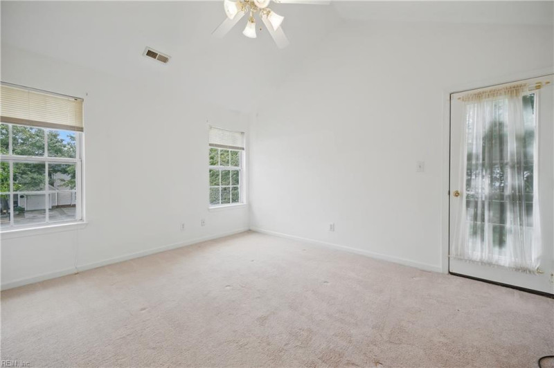 Photo 19 of 36 residential for sale in Hampton virginia