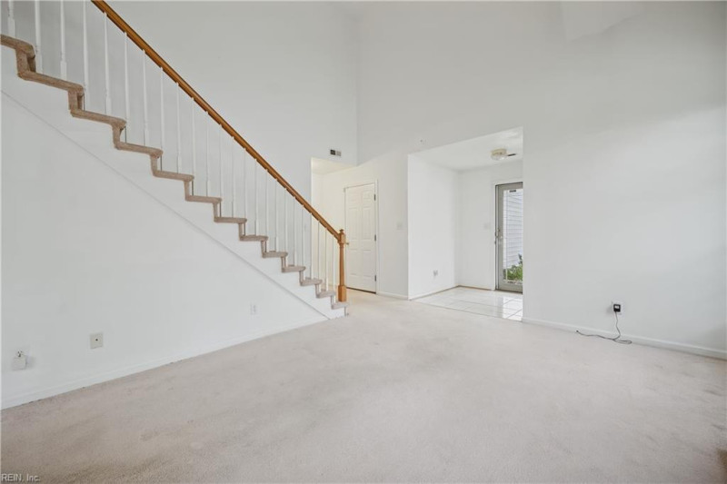 Photo 7 of 36 residential for sale in Hampton virginia